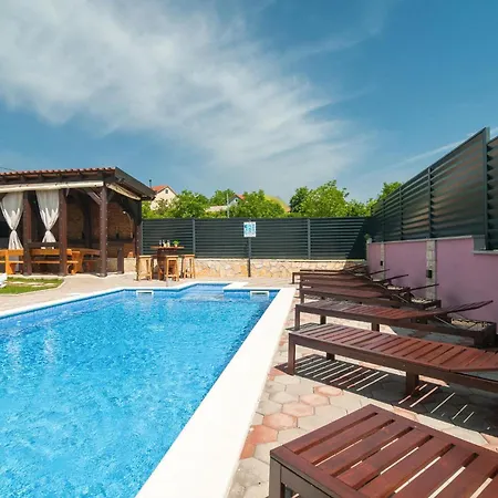 Beautiful In With Wifi