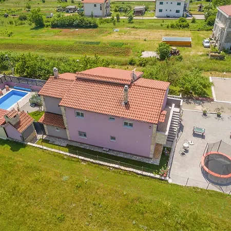 Beautiful In With Wifi Hrvace